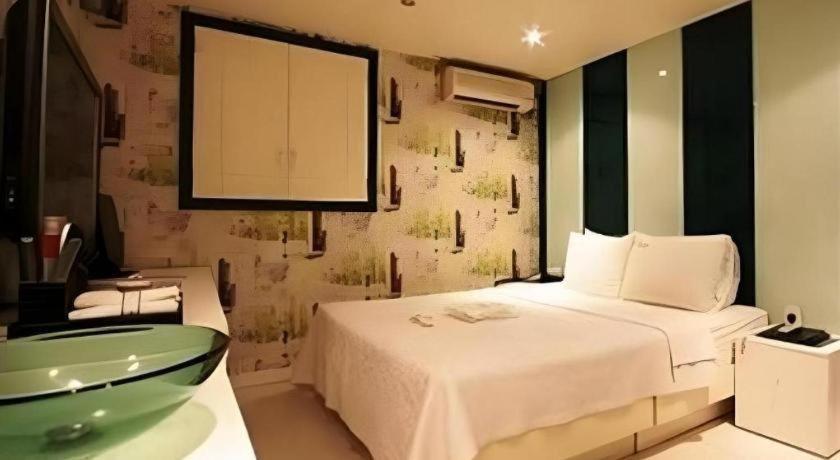 Fox Hotel Seoul Exterior foto
